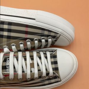 Burberry Vintage Check Cotton Sneakers - BS09