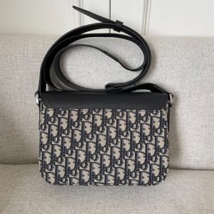  Dior Saddle Pouch With Strap - DM15