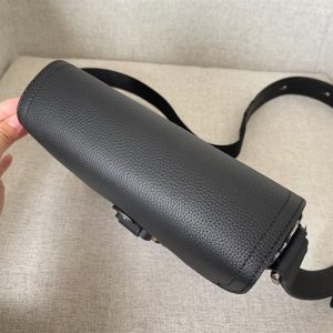  Dior Saddle Pouch With Strap - DM15