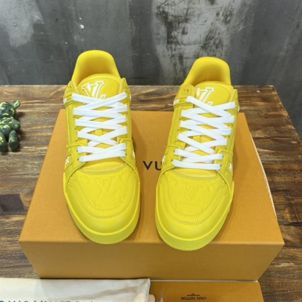 Louis Vuitton Trainer Sneakers - LS14