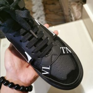 Valentino Garavani Mid-Top Calfskin VL7N Sneaker With Bands - VS12