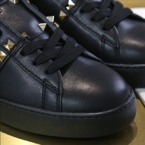 Valentino Garavani Rockstud Untitled Sneaker In Calfskin Leather - VS02