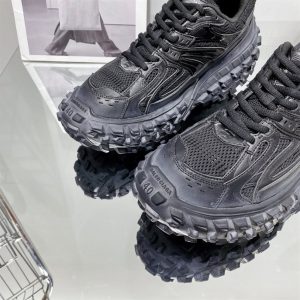 Balenciaga Men's Defender Trainers Sneakers - GS14