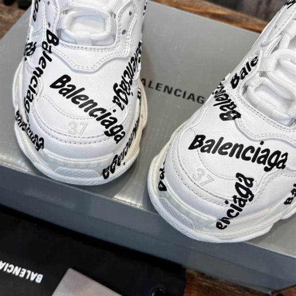 Balenciaga Triple S Logotype Trainers Sneakers - GS30