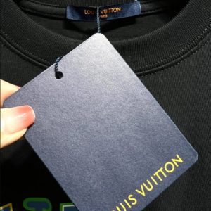 Louis Vuitton T-shirt - LT24