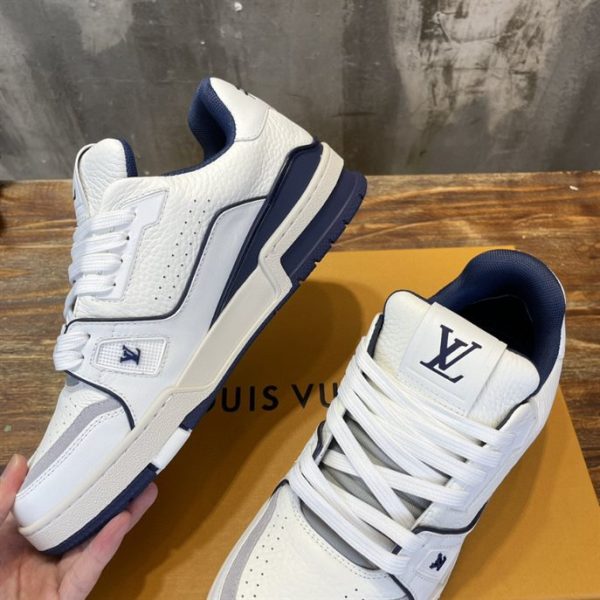 Louis Vuitton Trainer Sneaker - LS40