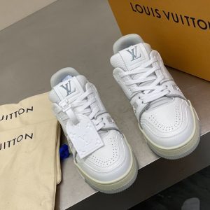 Louis Vuitton Trainer Sneakers - LS38