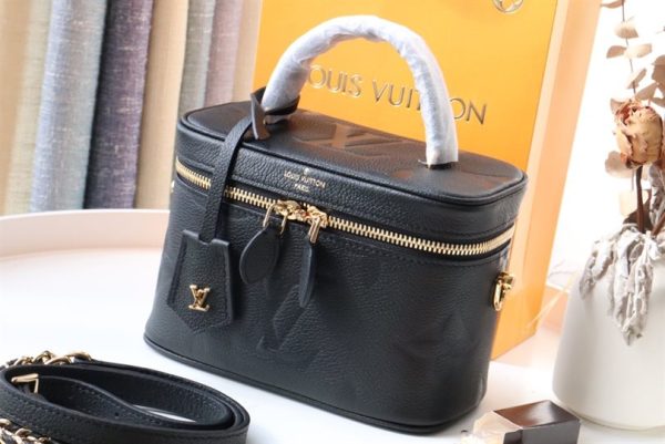 Louis Vuitton Vanity PM Bag - LC07