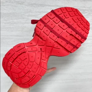 Balenciaga Men's 3XL Sneaker In Red - GS39