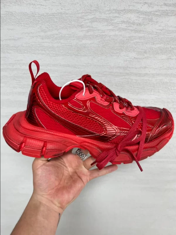 Balenciaga Men's 3XL Sneaker In Red - GS39