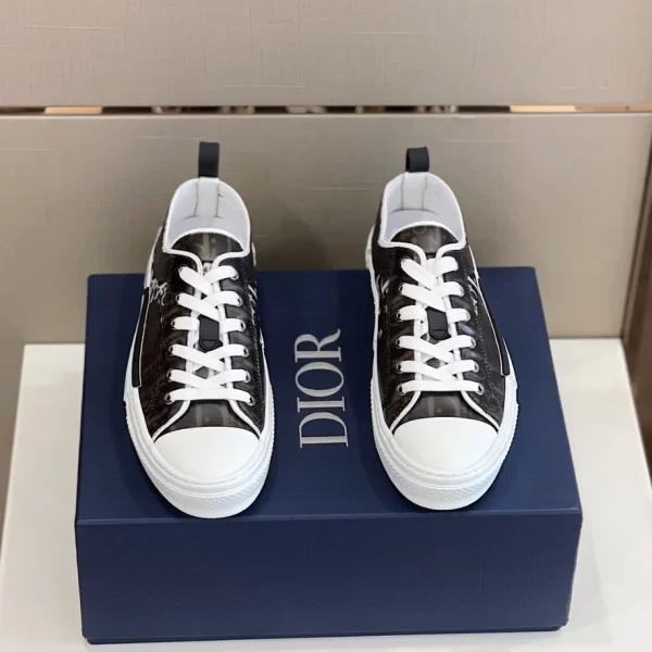 Dior B23 Low-Top Sneaker In Black and White - DS26