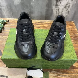 Gucci Interlocking G Rhyton Sneakers In Black - CS20