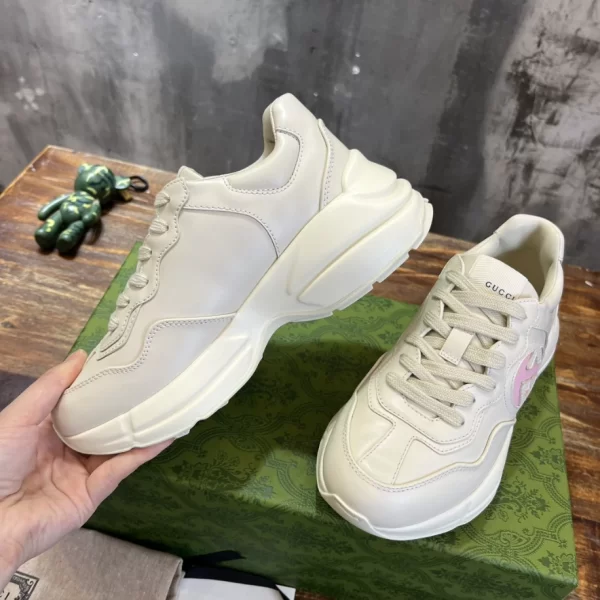 Gucci Rhyton Sneakers In Ivory - CS19