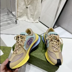 Gucci Run Sneaker In Yellow Suede - CS15