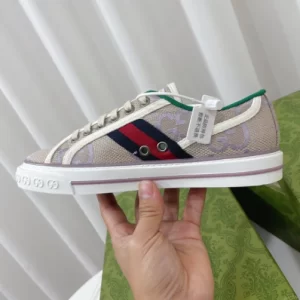 Gucci Women's Tennis 1977 Jumbo GG Sneaker - CS10