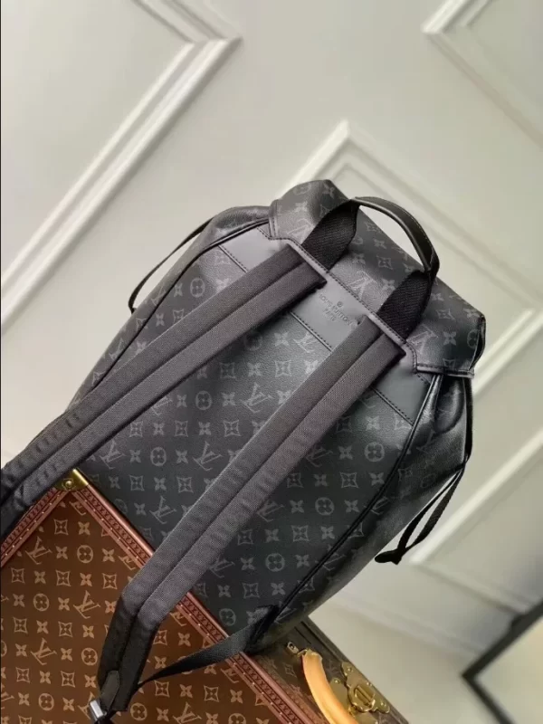 Louis Vuitton Montsouris Backpack - LP21