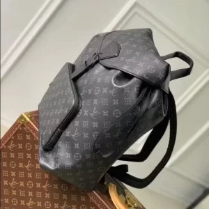 Louis Vuitton Montsouris Backpack - LP21