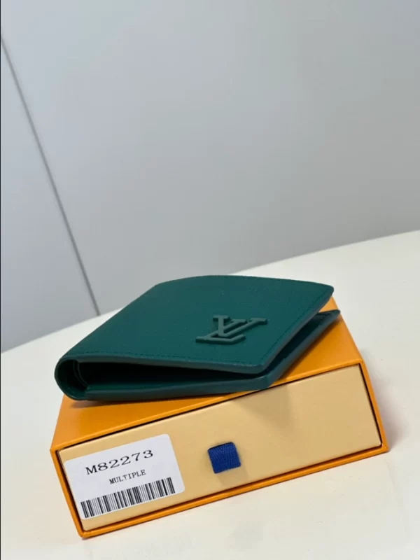 Louis Vuitton Multiple Wallet In Evergreen - LW04