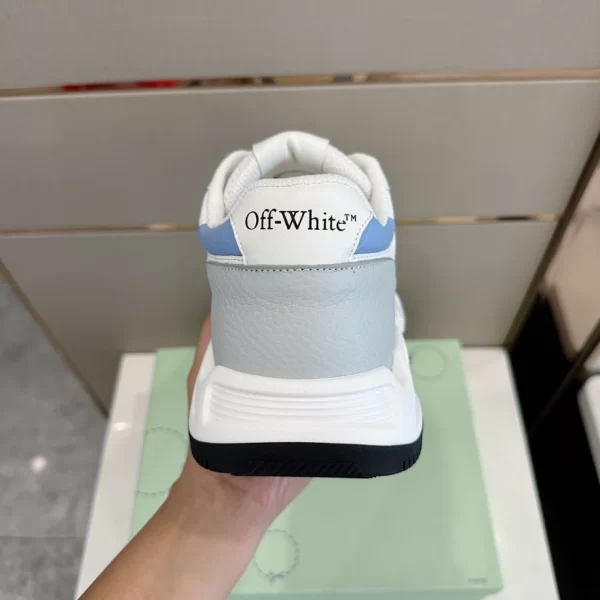 Off-White Kick Off Sneaker - WS02