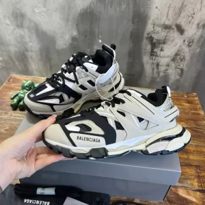 Balenciaga Track Sneaker In Beige - GS69