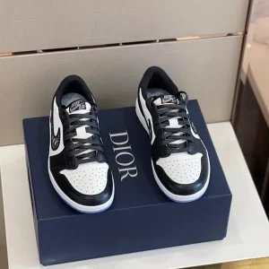 Dior x Air Jordan 1 Low Sneakers - DS51