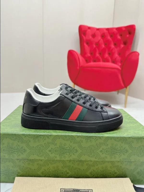 Gucci Gucci Ace GG Crystal Canvas Sneaker - CS28