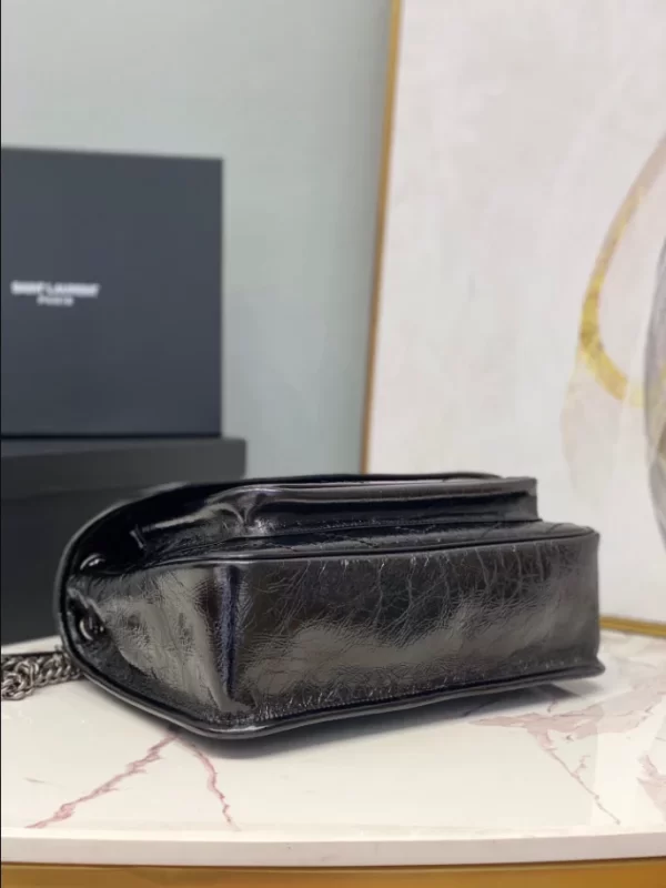 Saint Laurent Niki Medium In Vintage Leather Bag - YSL25