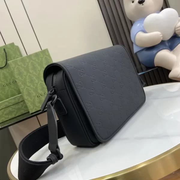 Gucci Crossbody Bag In Black - GM08