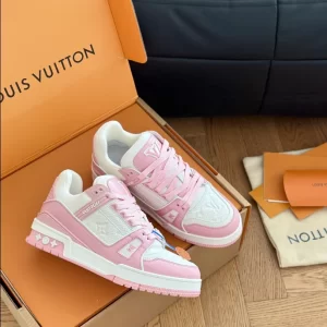 Louis Vuitton Trainer Sneakers - LS94