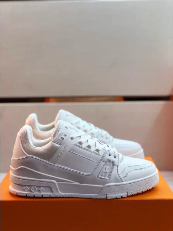 Louis Vuitton Trainer Sneakers - LS98