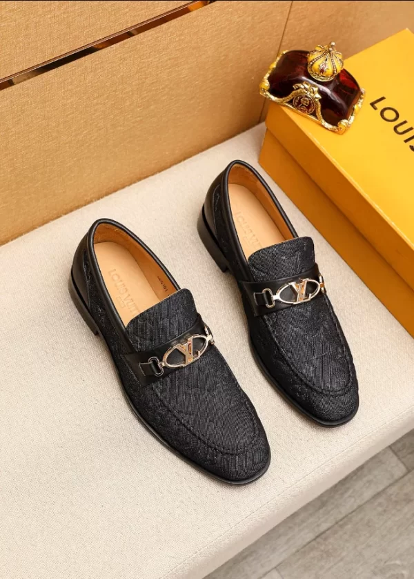 Louis Vuitton Major Loafer - LL08