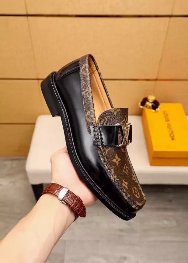 Louis Vuitton Louis Loafer - LL11