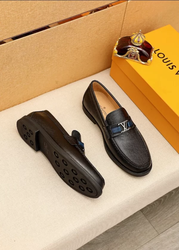 Louis Vuitton Major Loafer - LL28