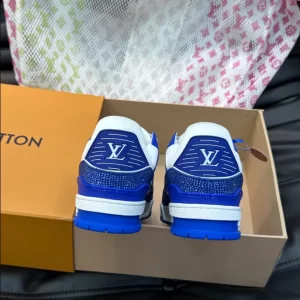 Louis Vuitton Trainer Sneaker - LS117