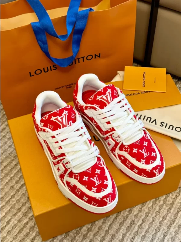 Louis Vuitton Trainer Sneaker in Red - LS115