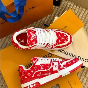 Louis Vuitton Trainer Sneaker in Red - LS115