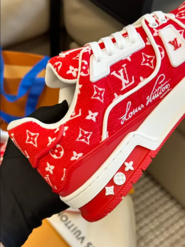 Louis Vuitton Trainer Sneaker in Red - LS115