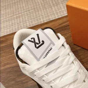 Louis Vuitton Charlie Sneaker - LS142