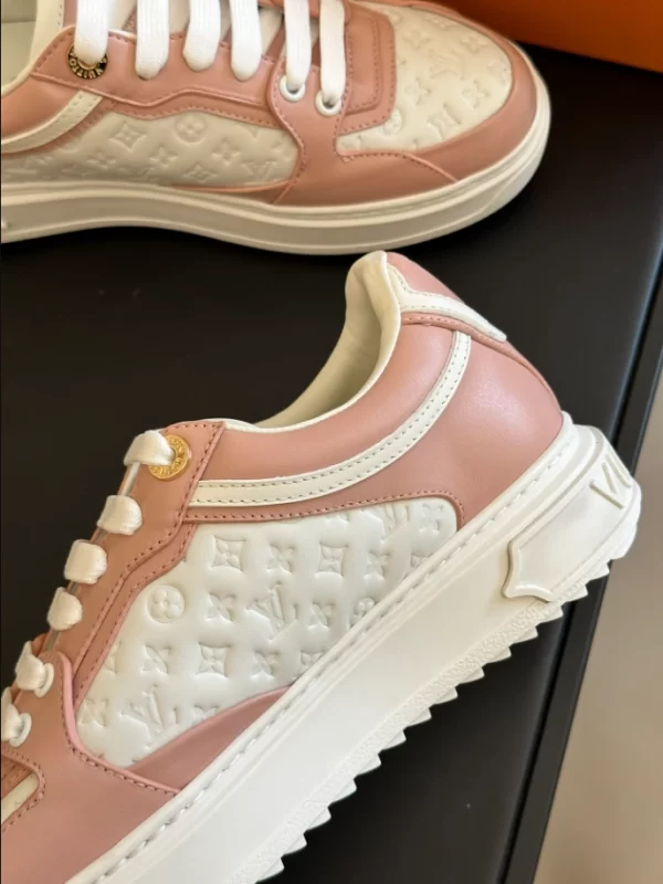 Louis Vuitton Time Out Sneaker - LS139