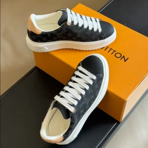 Louis Vuitton Time Out Sneaker - LS149