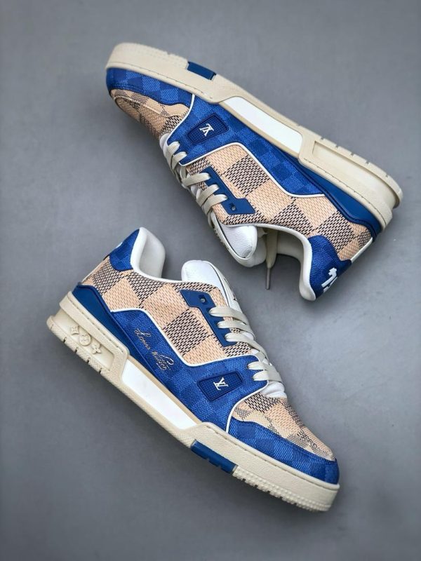 Louis Vuitton Trainer Sneaker In Blue- LS150