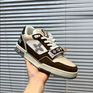 Louis Vuitton Trainer Sneaker In Moka Brown- LS121