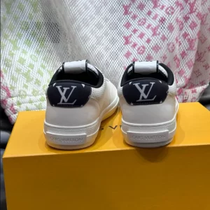 Louis Vuitton Charlie Sneaker - LS161