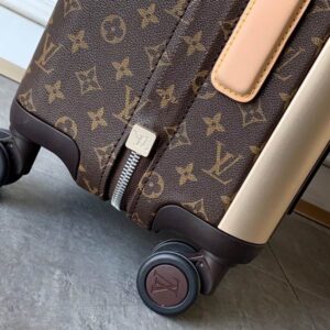 Louis Vuitton Horizon 55 - LD14