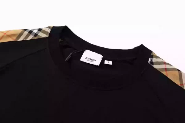 Burberry Cotton T-shirt - BR26