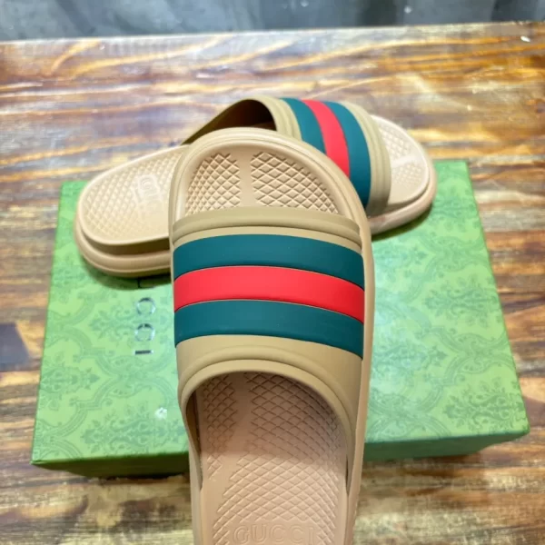 Gucci Web Slide Sandal - SG03