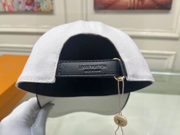 Louis Vuitton Cap - LCH27