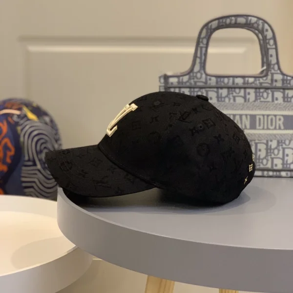 Louis Vuitton Cap - LCH29