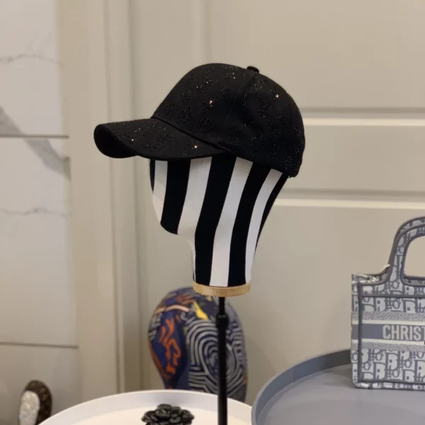 Louis Vuitton Cap - LCH34