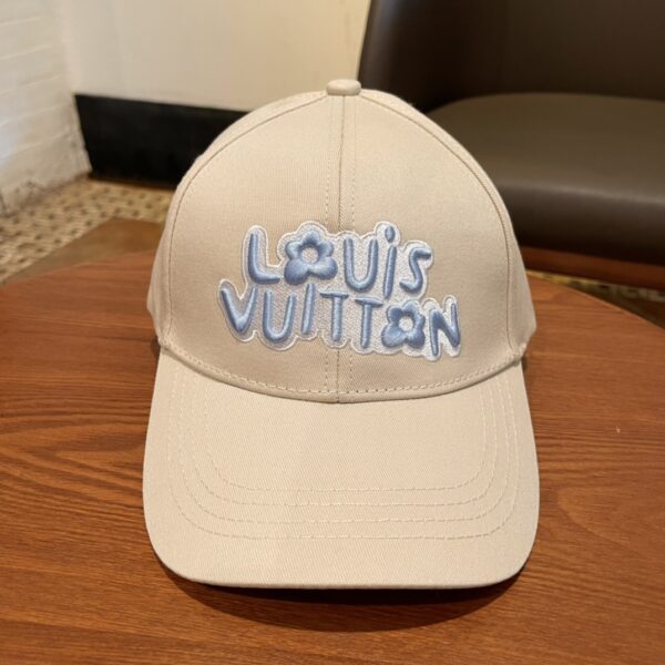 Louis Vuitton Cap - LCH37